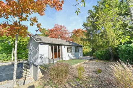 Location chalet à SOMME LEUZE, Chalet à Somme-Leuze avec beau jardin