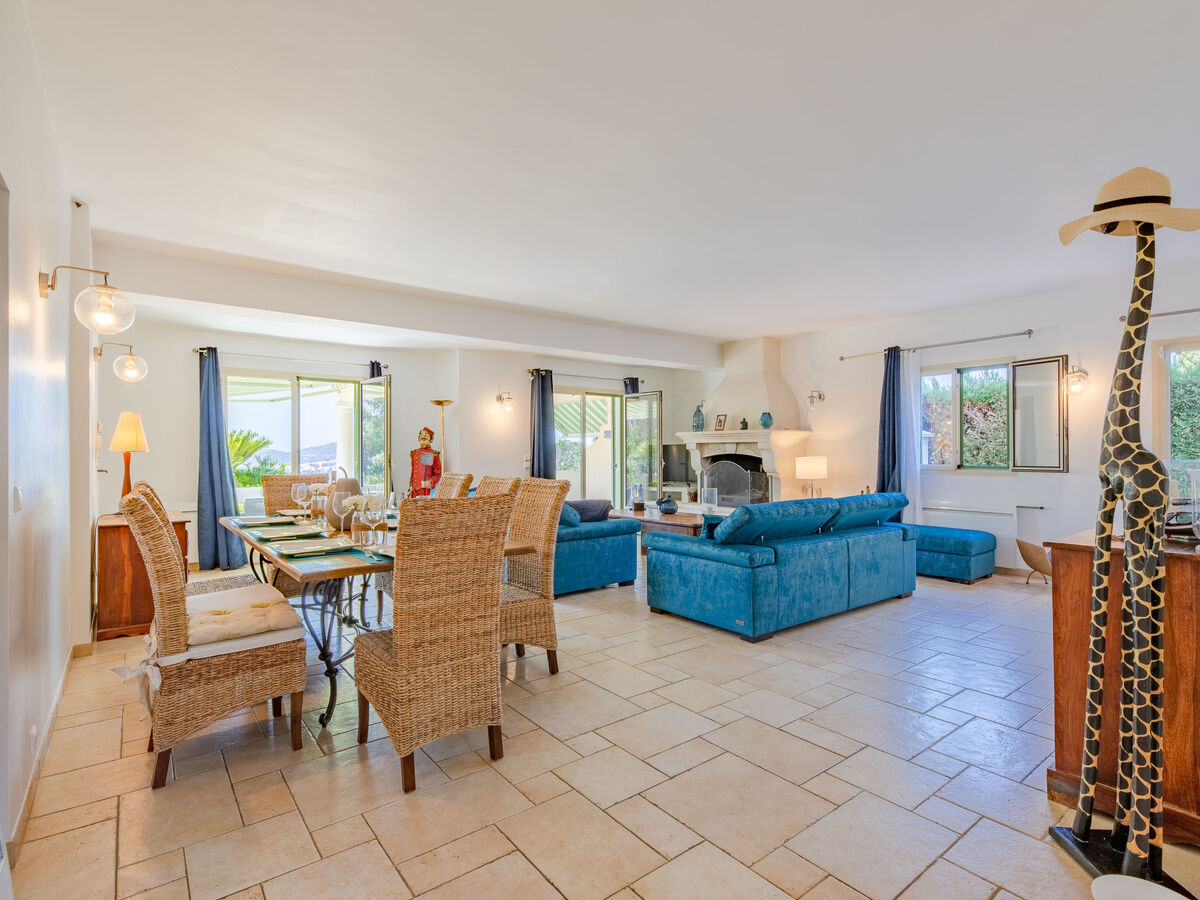 Villa Reves de Rives – piscine et vue mer à Agay - Photo 6