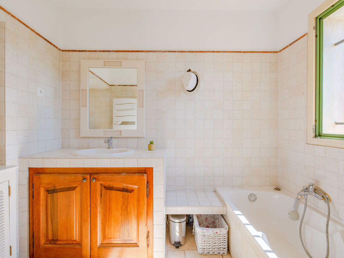 Villa Reves de Rives – piscine et vue mer à Agay - Photo 19