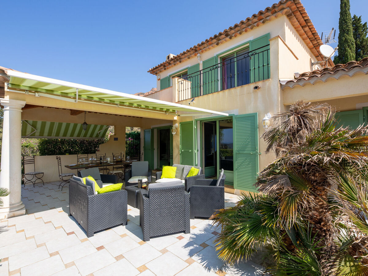 Villa Reves de Rives – piscine et vue mer à Agay - Photo 31