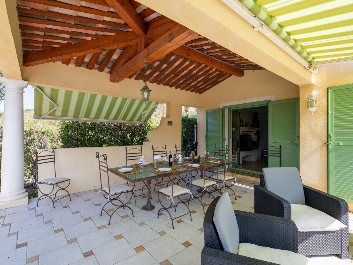 Villa Reves de Rives – piscine et vue mer à Agay - Photo 32