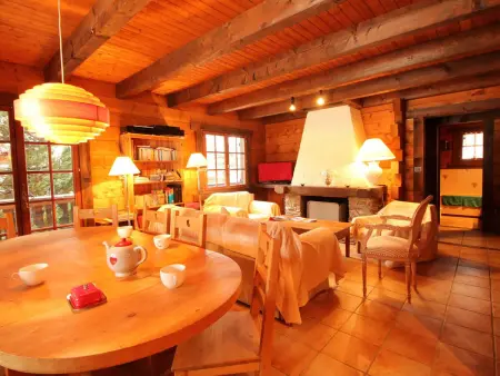 Chalet 4 chambres 100m² avec terrasse et parking aux Carroz : photo 3