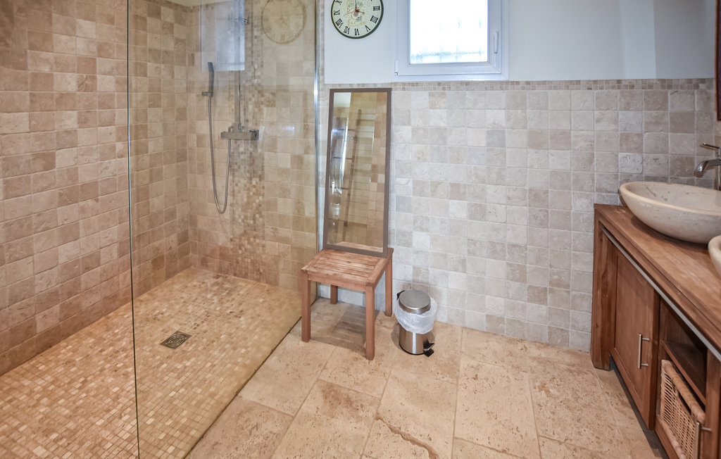 Maison 4 chambres avec piscine chauffée au Luberon - Photo 25