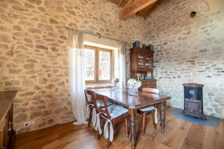 Maison de vacances St Basile, piscine partagée en Ardèche : photo 4