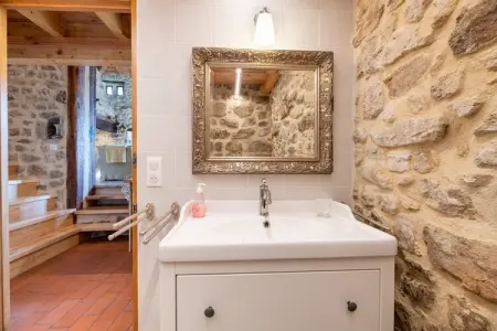 Maison de vacances St Basile, piscine partagée en Ardèche : photo 23