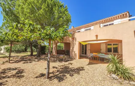 Maison 6 personnes avec piscine privée à Fouzilhon : photo 2