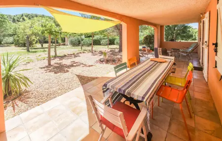 Maison 6 personnes avec piscine privée à Fouzilhon : photo 9