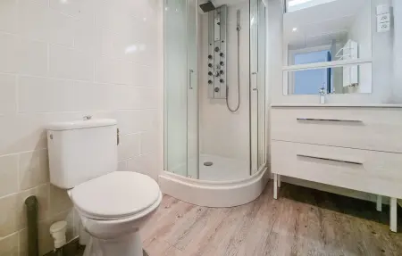 Maison 6 chambres avec piscine privée à Arthenac : photo 35