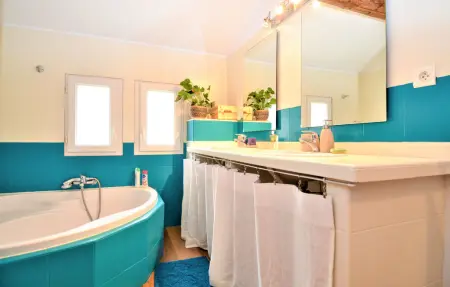 Maison 9 personnes à St Quentin la Poterie - Photo 5