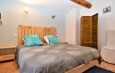 Maison 9 personnes à St Quentin la Poterie - Photo 13