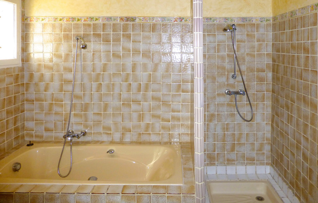 Maison 6 chambres avec piscine privée à Entrecasteaux - Photo 32
