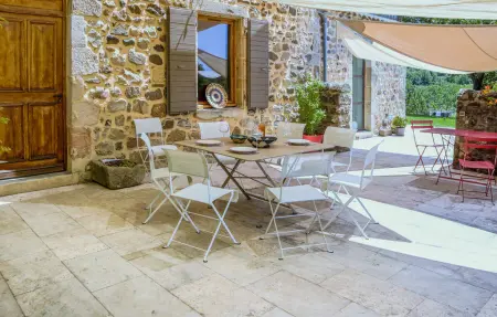 Location Maison 10 personnes à St Etienne de Boulogne - Photo 4