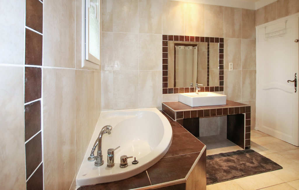 Maison provençale 6 chambres avec piscine privée - Photo 25