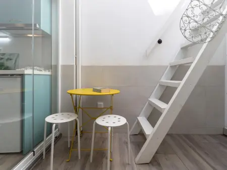Maison charmante avec terrasse ensoleillée et patio au cœur de Malaga - Photo 9