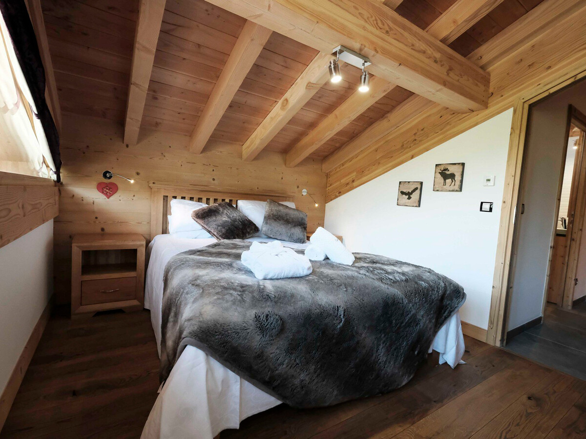 Chalet avec accès pistes, sauna et cheminée, 6 chambres - Photo 7