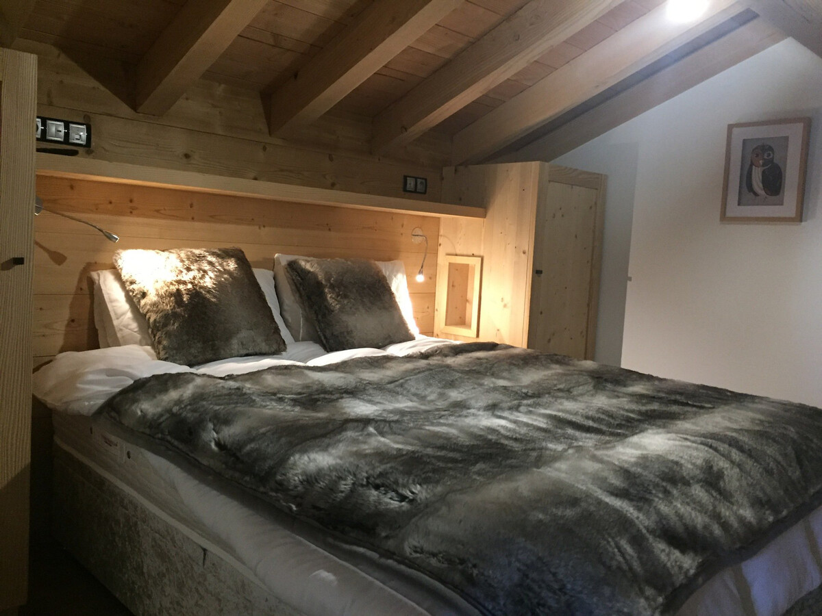 Chalet avec accès pistes, sauna et cheminée, 6 chambres - Photo 8