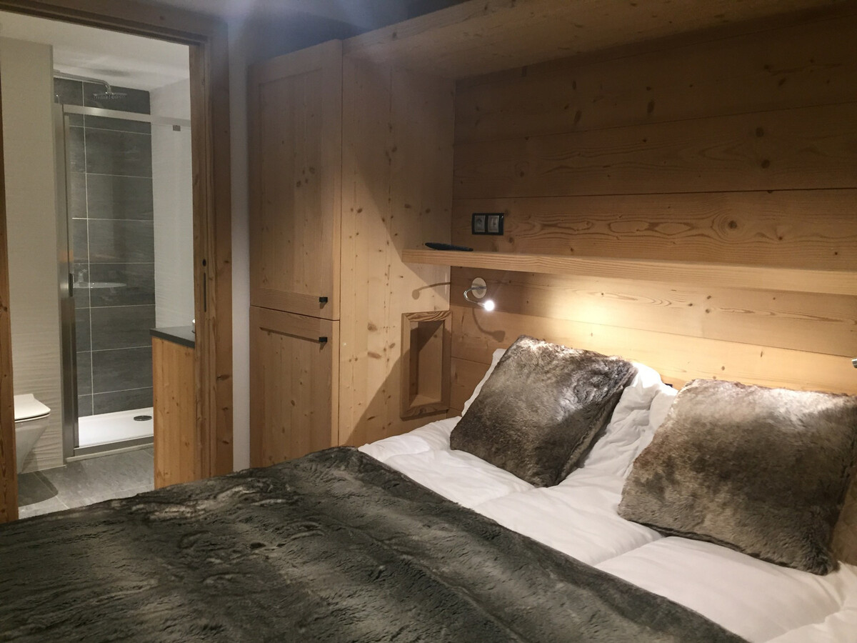 Chalet avec accès pistes, sauna et cheminée, 6 chambres - Photo 10