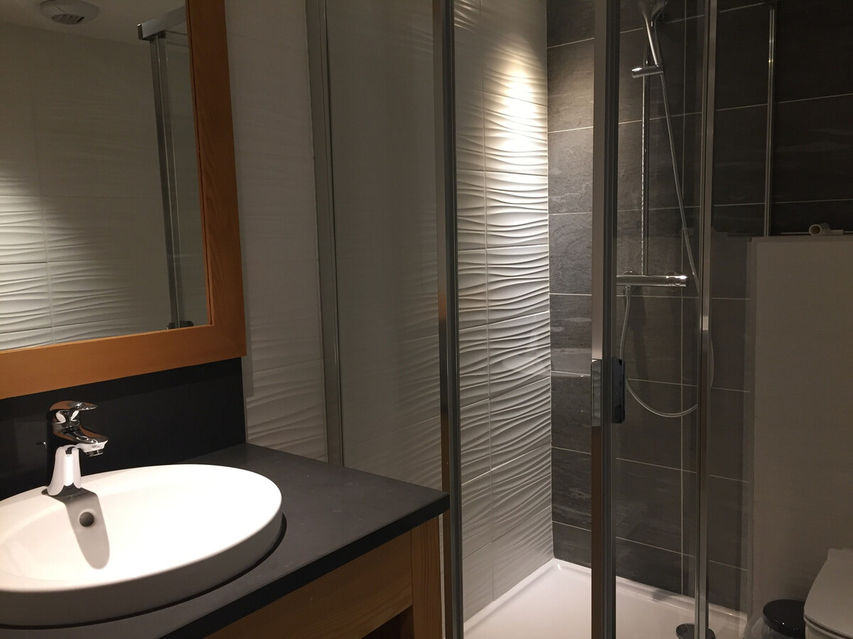 Chalet avec accès pistes, sauna et cheminée, 6 chambres - Photo 11