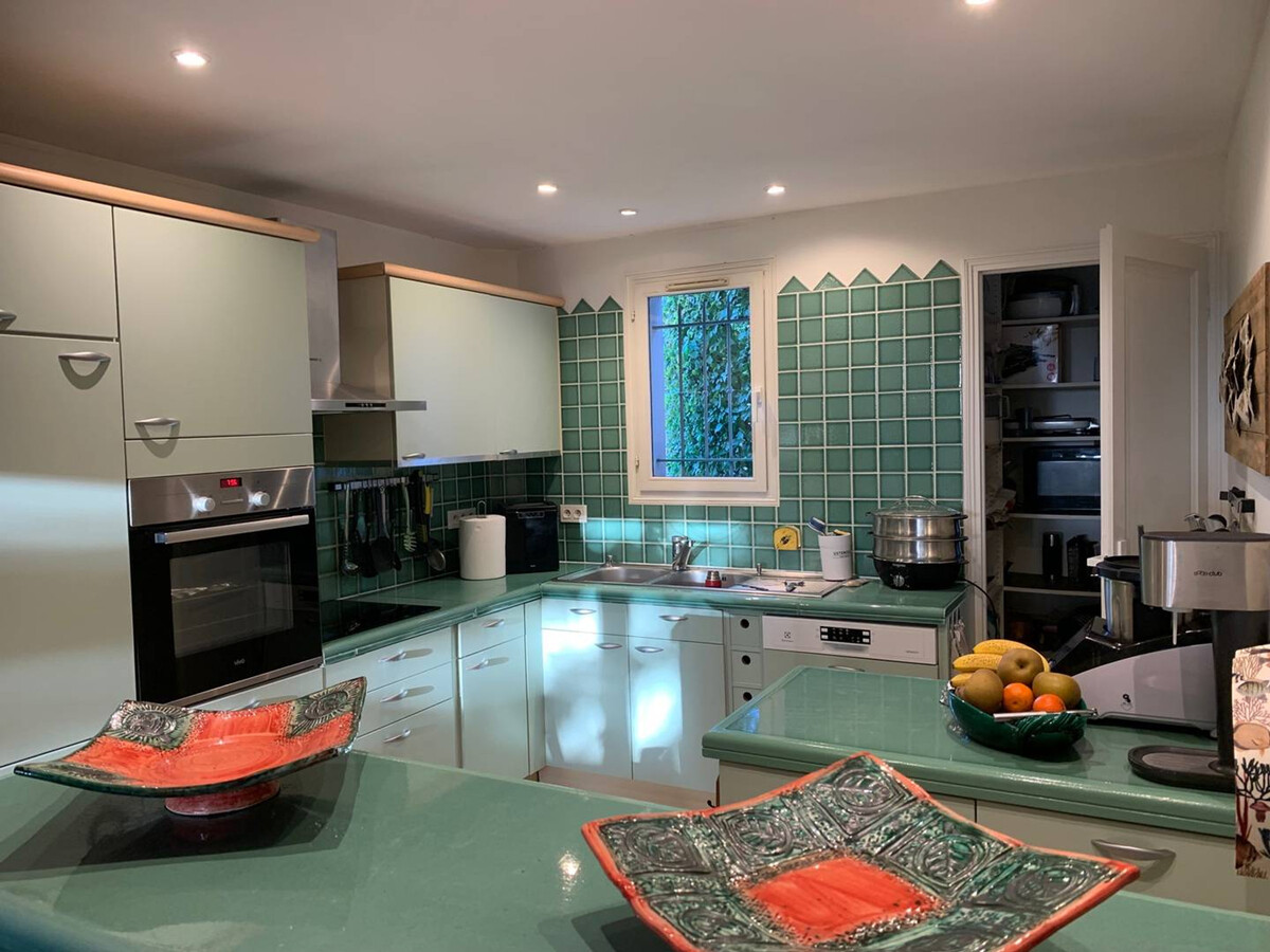 Villa 4 chambres, jardin 150m² et accès plage à Cavalaire - Photo 8