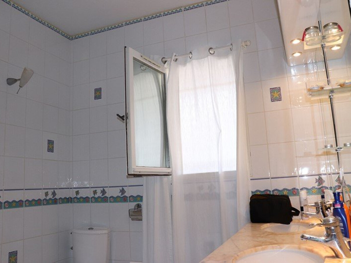 Villa 4 chambres, jardin 150m² et accès plage à Cavalaire - Photo 14