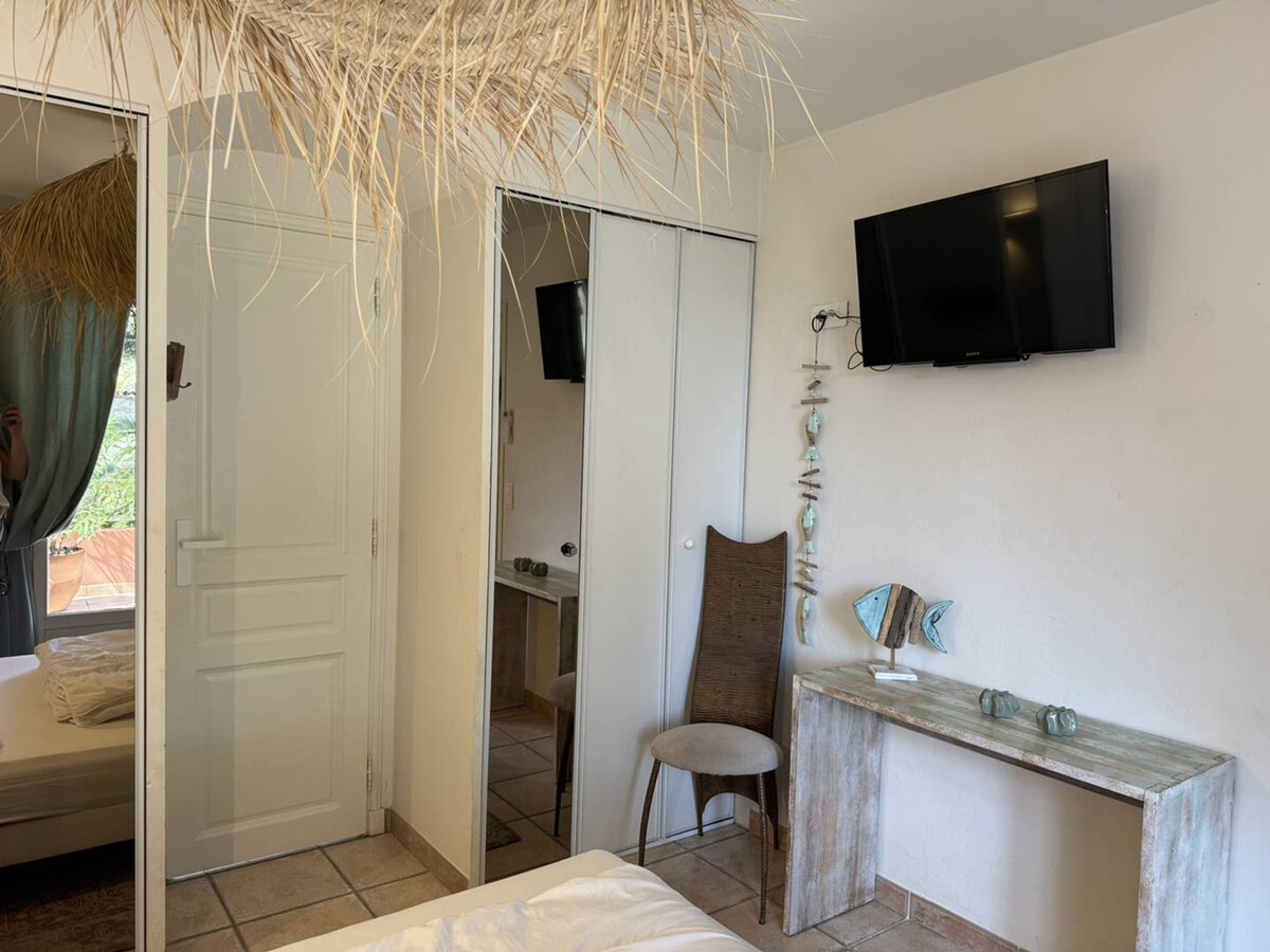 Villa 4 chambres, jardin 150m² et accès plage à Cavalaire - Photo 21