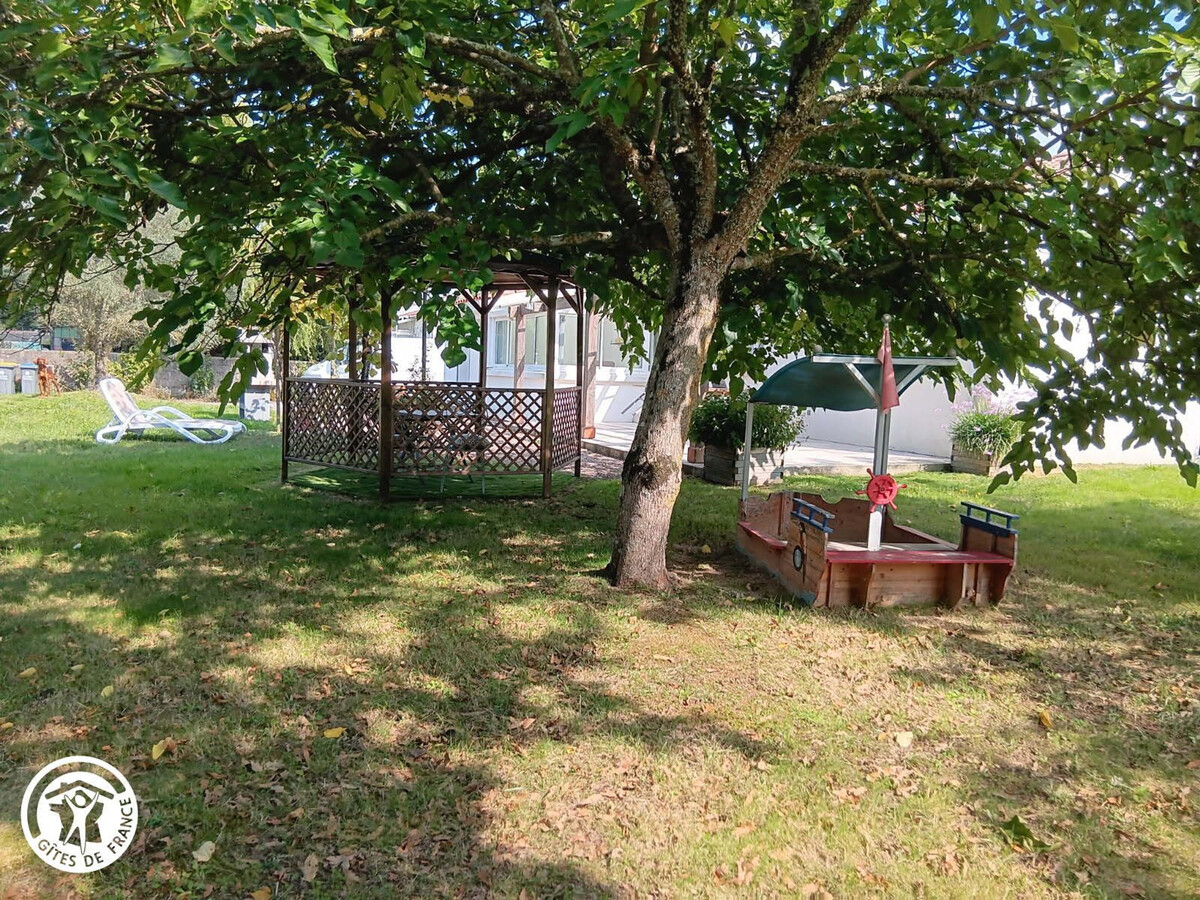 Gîte 8 personnes avec jardin 1800 m² aux Sables-d'Olonne - Photo 20