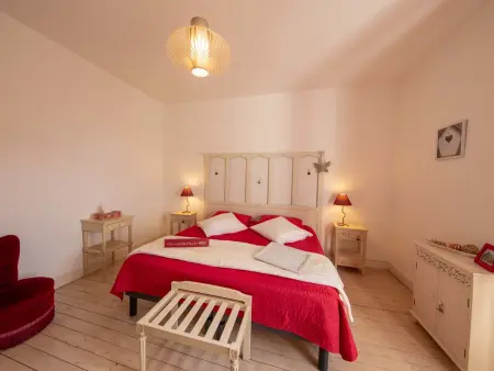 Gîte XVIIe siècle avec sauna, jacuzzi et salle de jeux à Boisseaux : photo 4