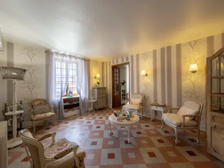 Gîte XVIIe siècle avec sauna, jacuzzi et salle de jeux à Boisseaux : photo 6