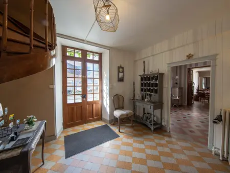 Gîte XVIIe siècle avec sauna, jacuzzi et salle de jeux à Boisseaux : photo 9