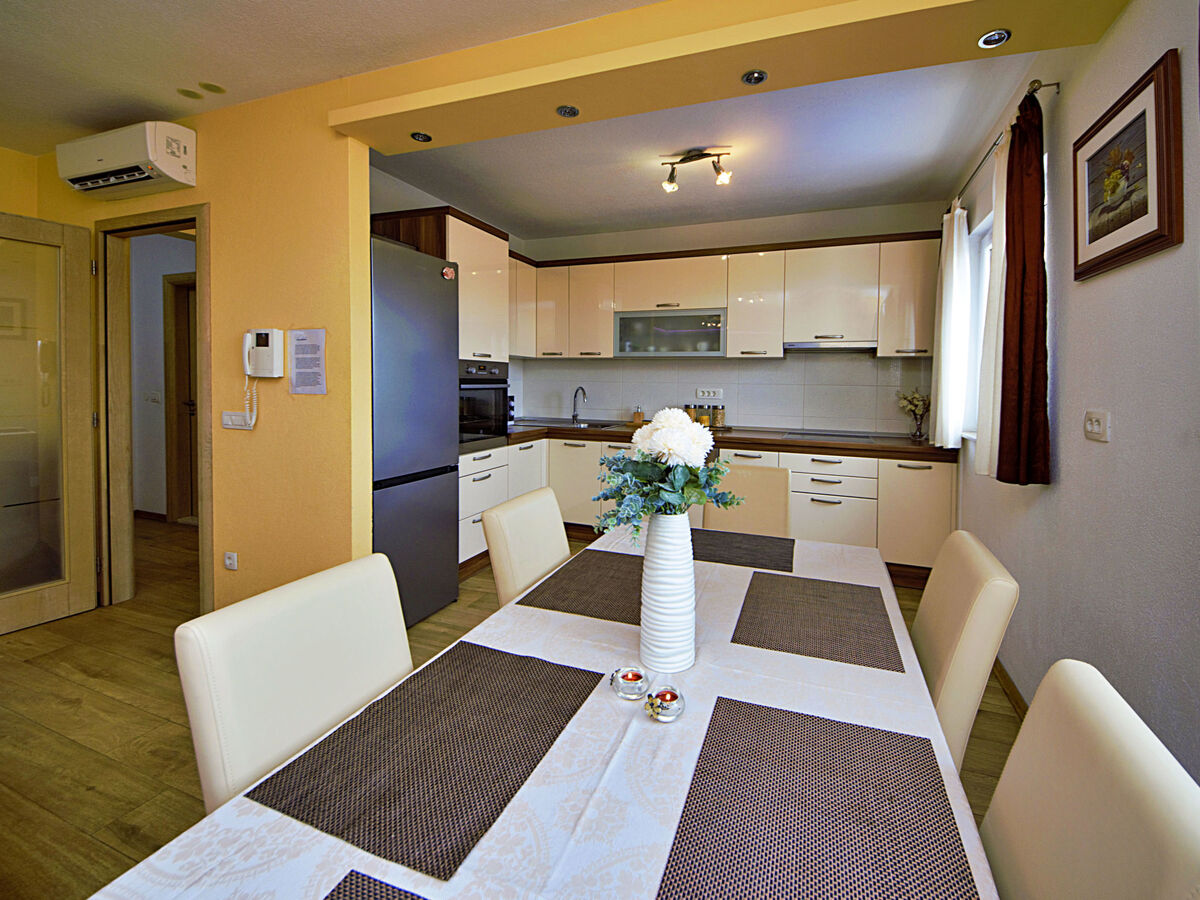 Villa Natasha à Makarska : 12 pers., piscine privée - Photo 30