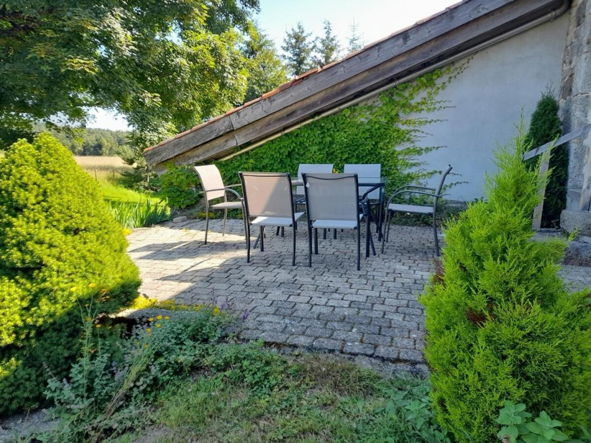 Ancienne ferme rénovée au cœur du Pilat, 2 ch. - Photo 2