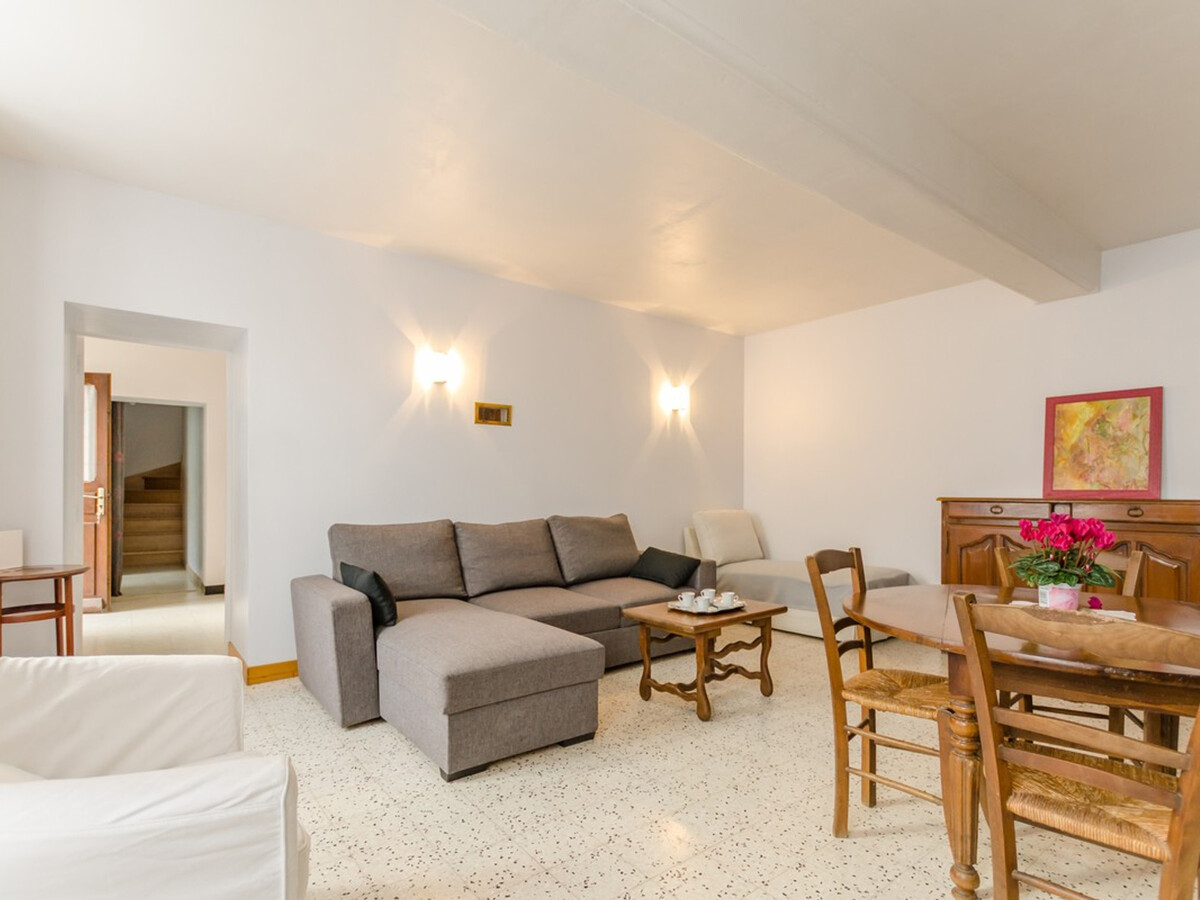 Gîte Bourdenay : jardin, barbecue et poutres apparentes - Photo 7