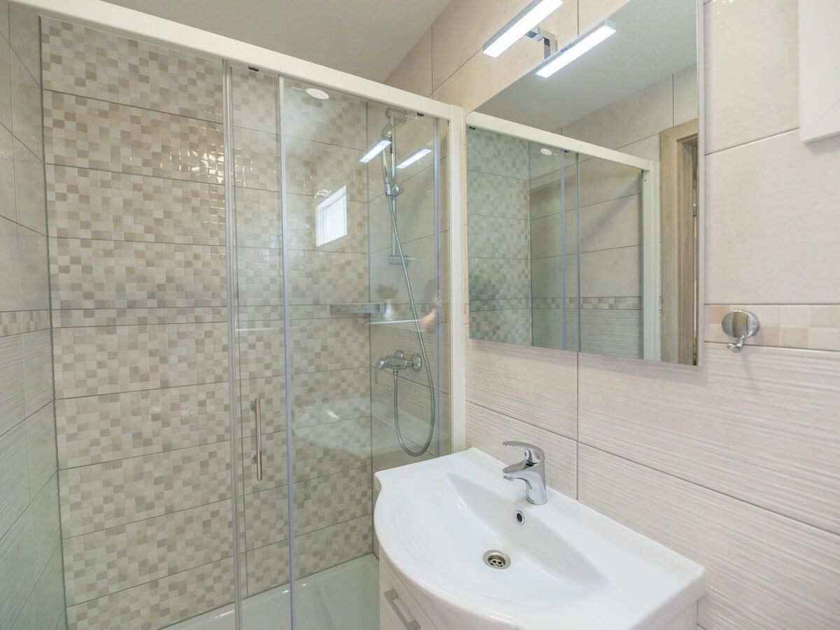 Mobil-home Premium Family à Šilo, 50m de la mer - Photo 10