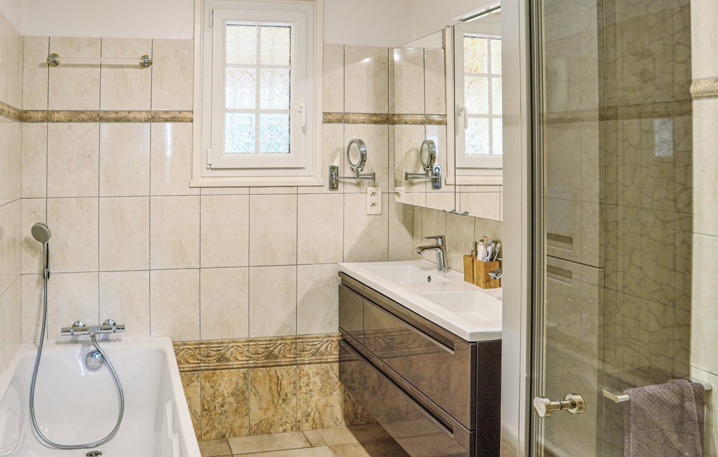 Maison avec piscine privée à Espeluche - Photo 22