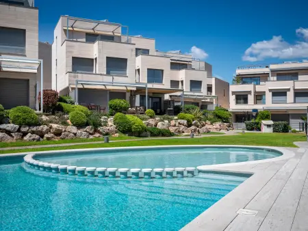 Maison 4 chambres avec piscine, 100 m de la plage à Torredembarra - Photo 1
