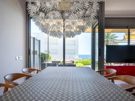 Maison 4 chambres avec piscine, 100 m de la plage à Torredembarra - Photo 8