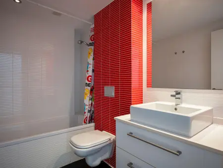 Maison 4 chambres avec piscine, 100 m de la plage à Torredembarra - Photo 31