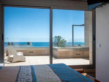 Maison 4 chambres avec piscine, 100 m de la plage à Torredembarra - Photo 33