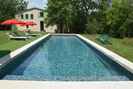 Location maison à Saint Paul en Forêt, Villa unique avec piscine privée