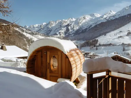 Chalet Kamchatka 5★, 10 pers, spa & sauna à 230m des pistes : photo 2