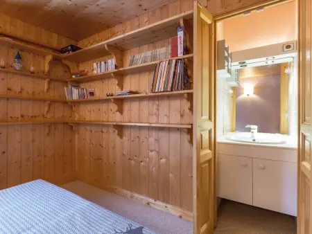 Chalet rustique chaleureux avec cheminée à Val-d'Isère - Photo 13