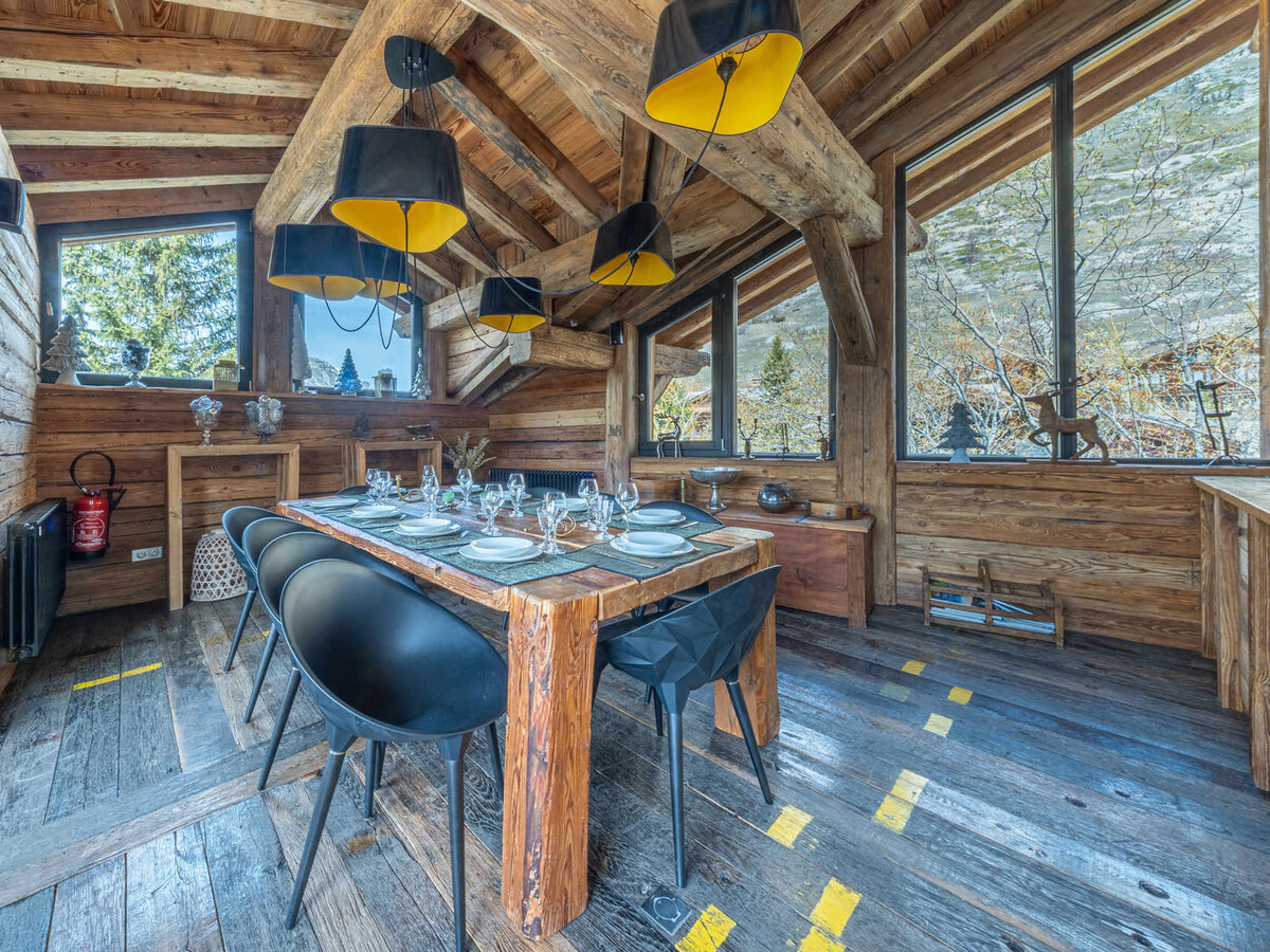 Chalet luxe 12 pers. piscine chauffée et hammam à Val-d'Isère - Photo 2