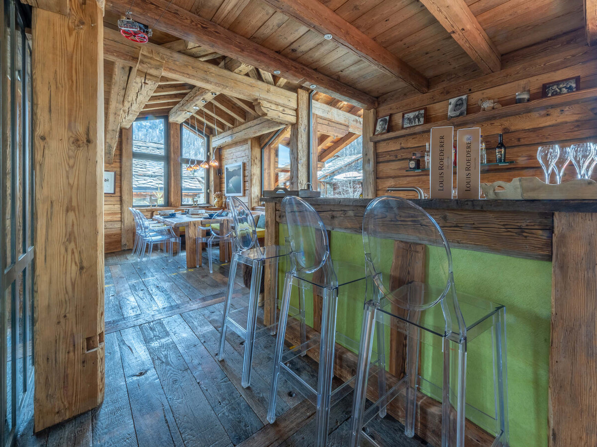 Chalet luxe 12 pers. piscine chauffée et hammam à Val-d'Isère - Photo 5