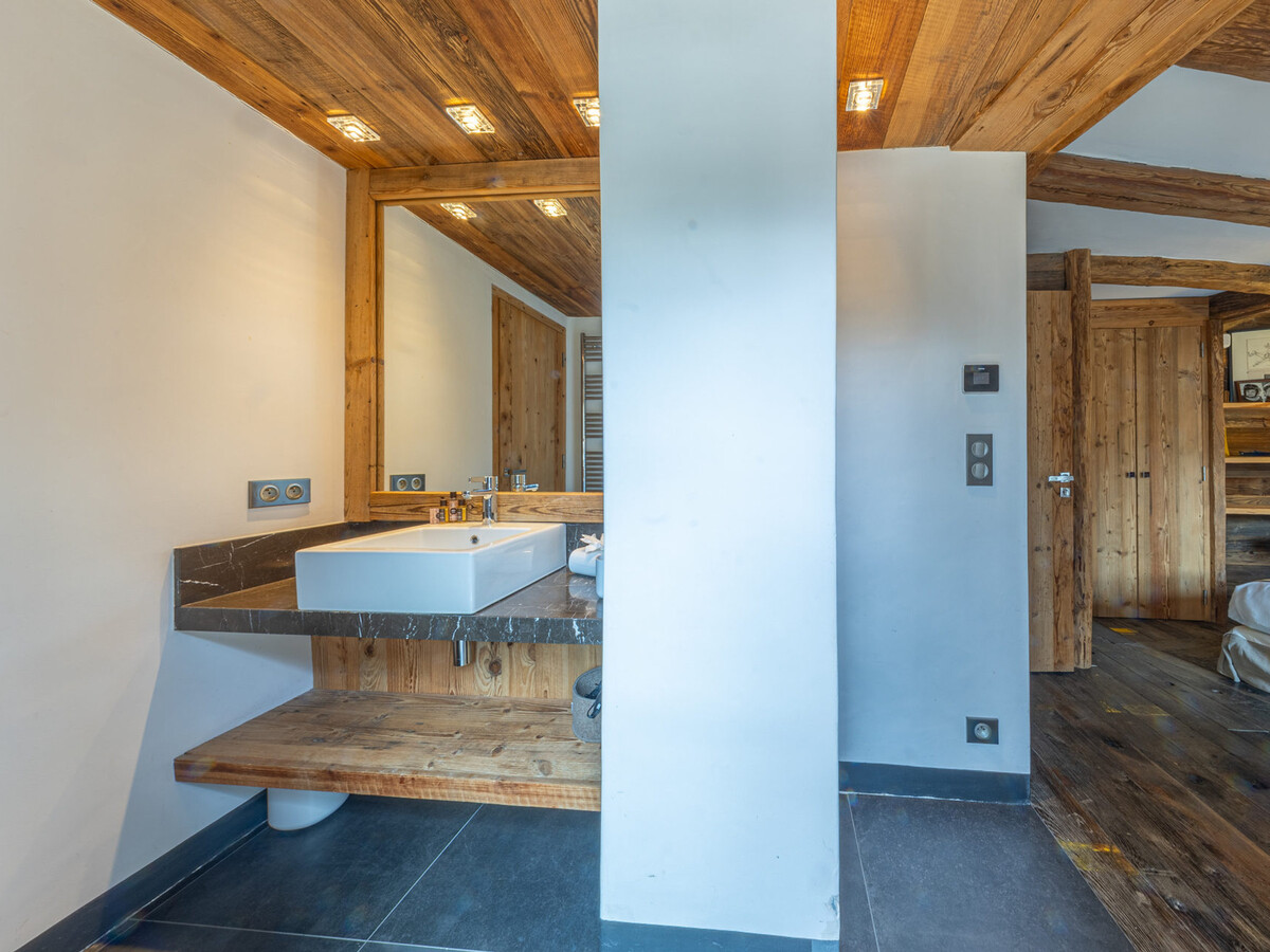 Chalet luxe 12 pers. piscine chauffée et hammam à Val-d'Isère - Photo 13