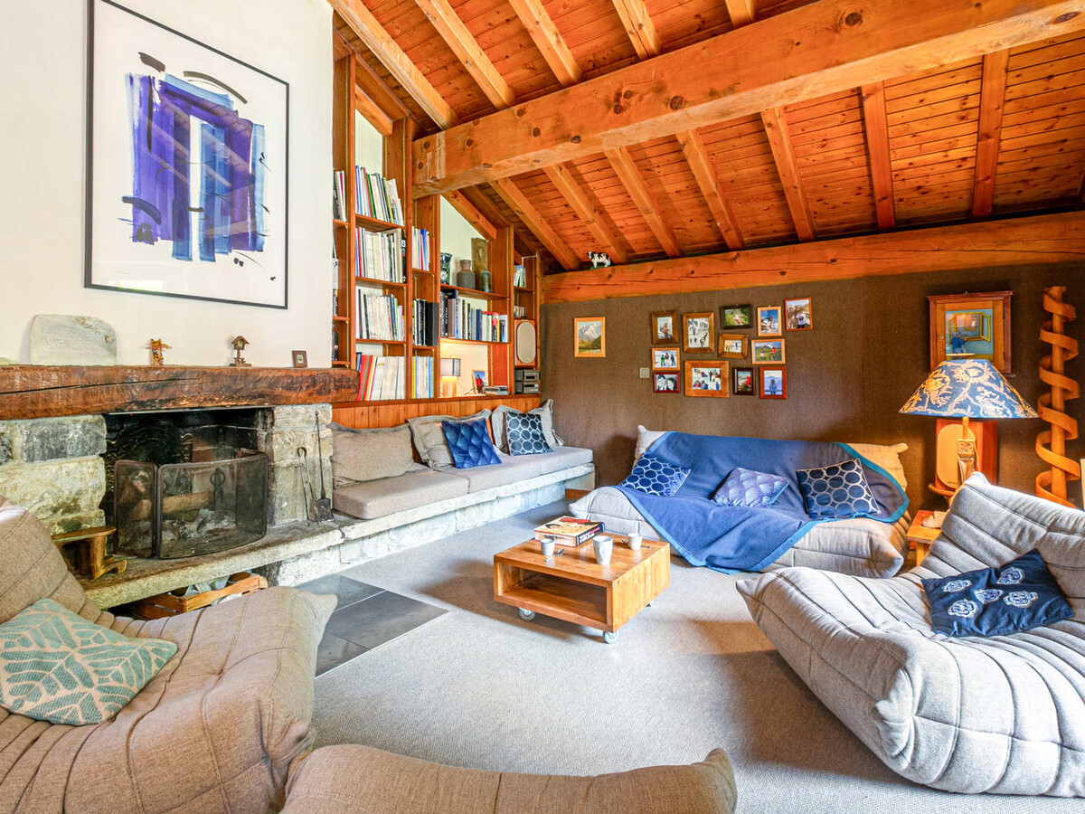 Chalet 137m² Val-d'Isère, garage chauffé à 10 min des pistes - Photo 3