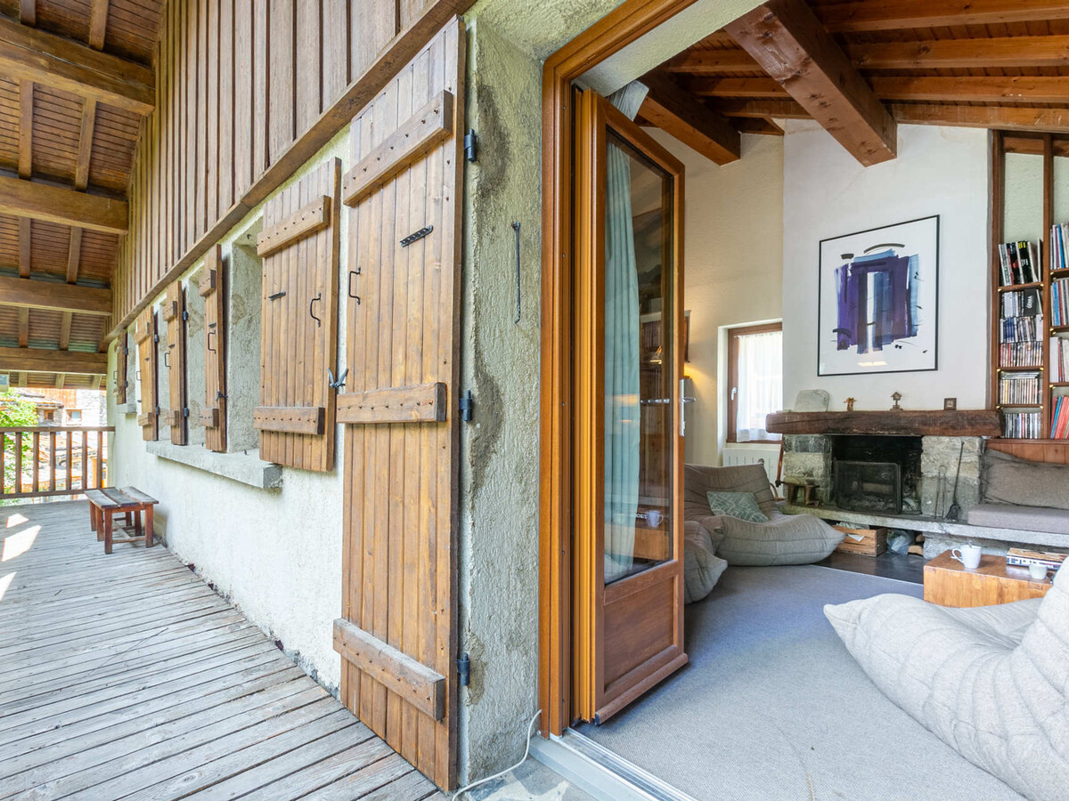 Chalet 137m² Val-d'Isère, garage chauffé à 10 min des pistes - Photo 5