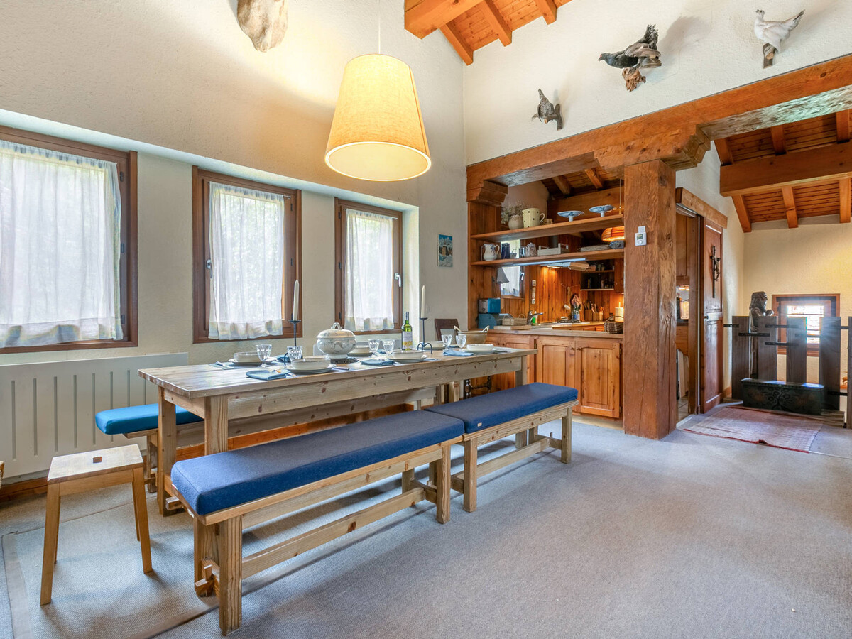 Chalet 137m² Val-d'Isère, garage chauffé à 10 min des pistes - Photo 7