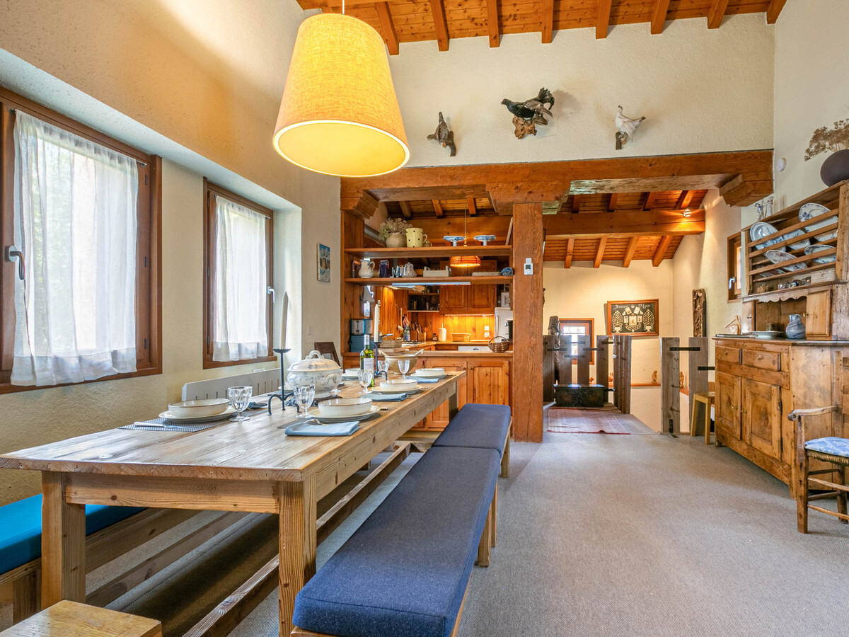 Chalet 137m² Val-d'Isère, garage chauffé à 10 min des pistes - Photo 8