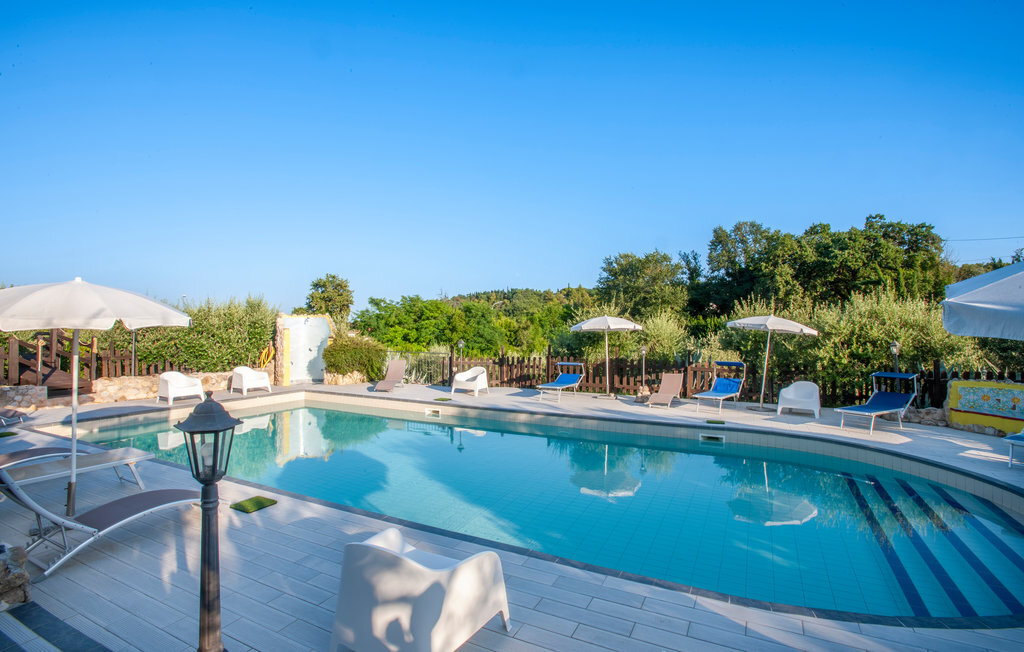 Maison rustique 45 m² avec piscine partagée à San Giovanni - Photo 12
