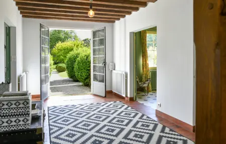 Maison 6 chambres avec piscine chauffée à Yèvre-la-Ville : photo 8